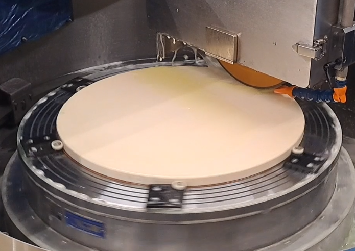 φ485 陶瓷盘的平面加工