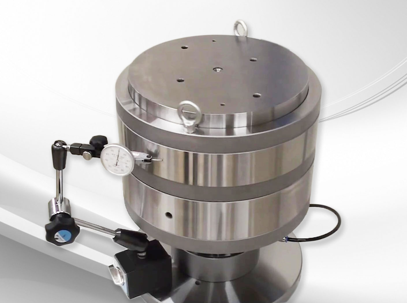 NEW: Hydraulic tool for large size workpiece