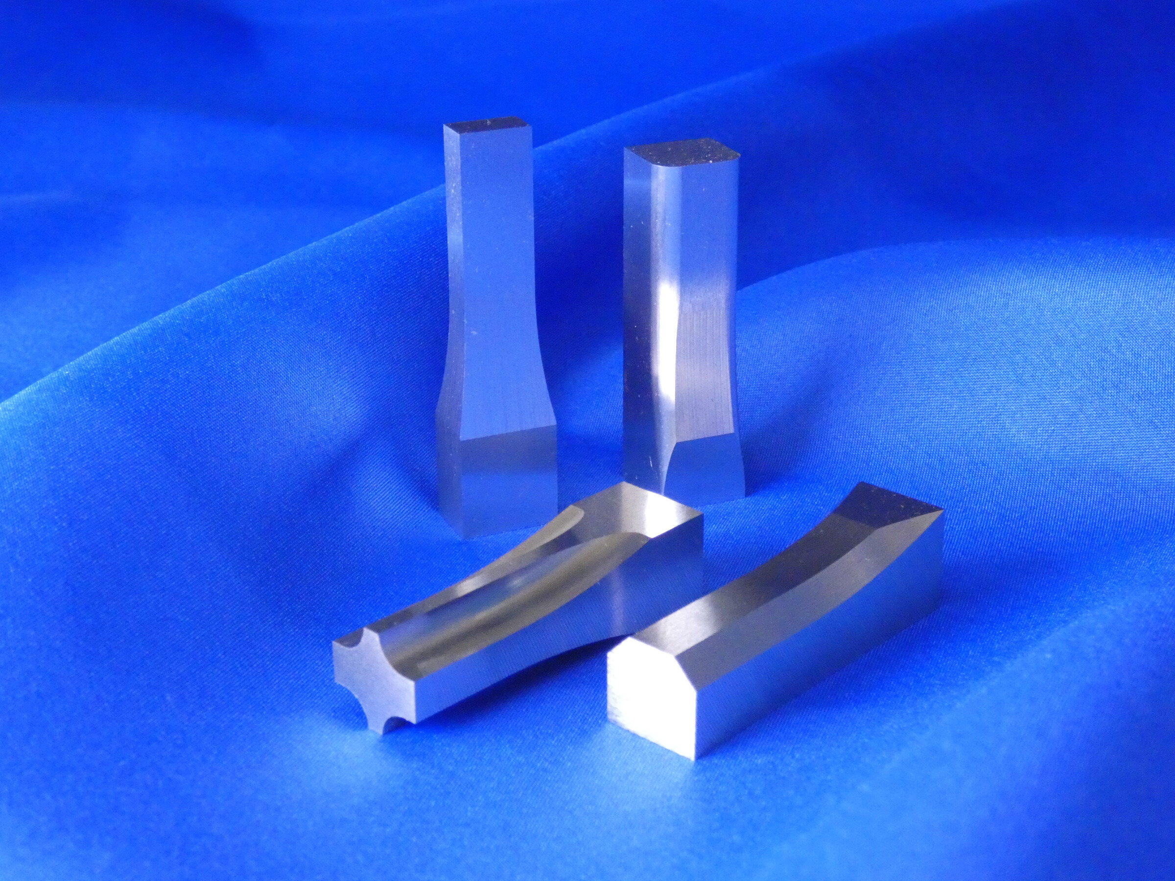 금형 펀치 성형 가공